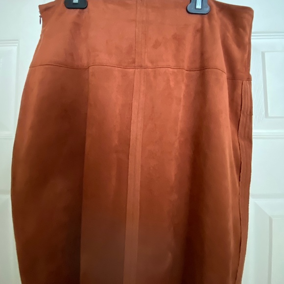 INC International Concepts Faux Suede Skirt - NWOT - Picture 5 of 13